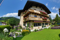 Pension Schönberger im Sommer